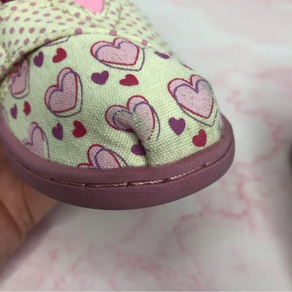 Toms shoes Valentines collection pink hearts & polka dots slip on size 5 infant - Picture 4 of 10